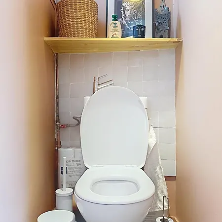 Apartment Charming Near Sacree Coeur